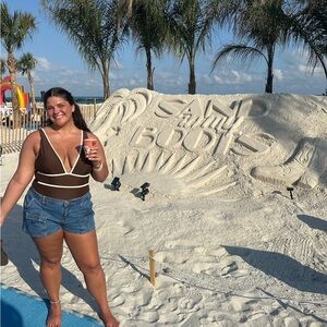 Meet your Posher, Savana